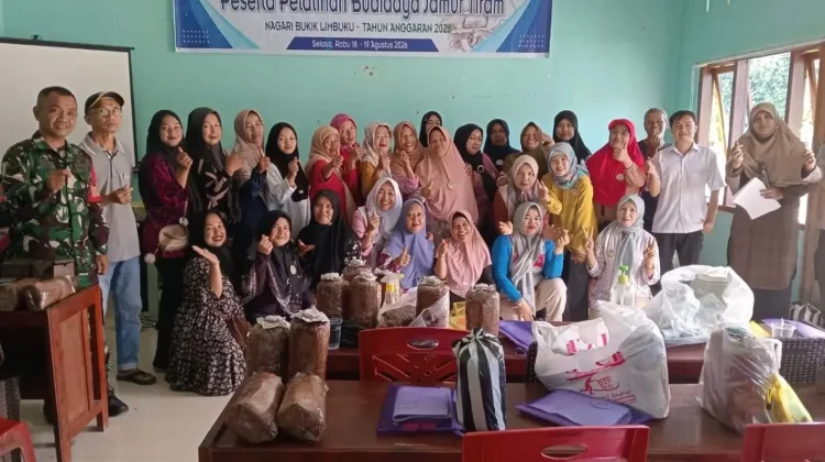 Pelatihan Budidaya Jamur Tiram Dorong Kemandirian Ekonomi Warga Bukik Limb
