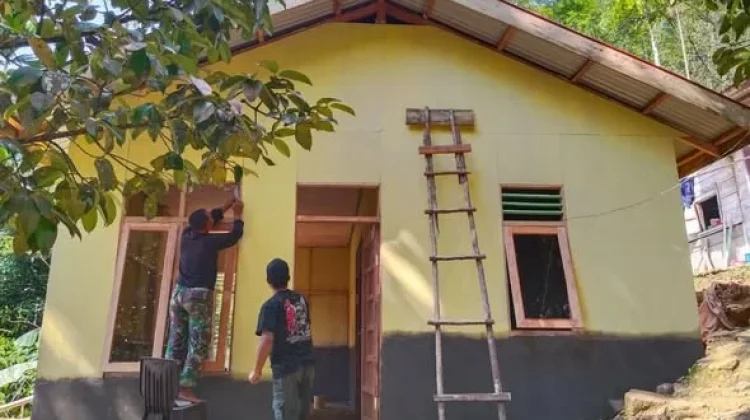 Satgas TMMD Ke-129 Kebut Penyelesaian Rumah Ibu Fitri