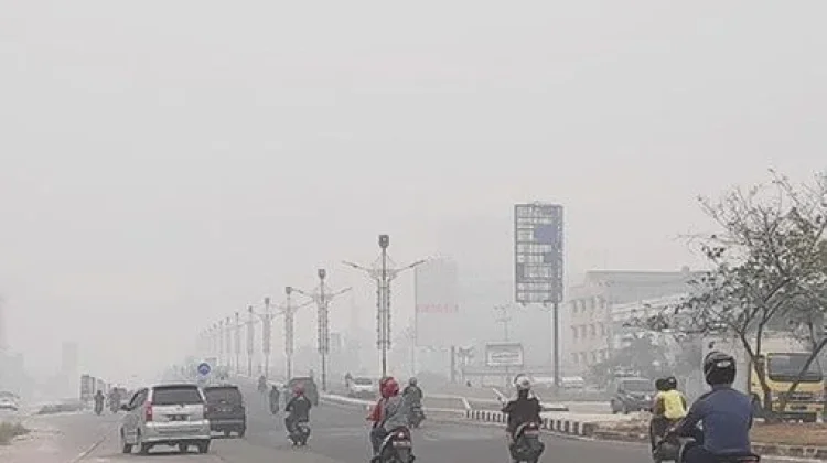 Jaga Kesehatan saat Kabut Asap Melanda