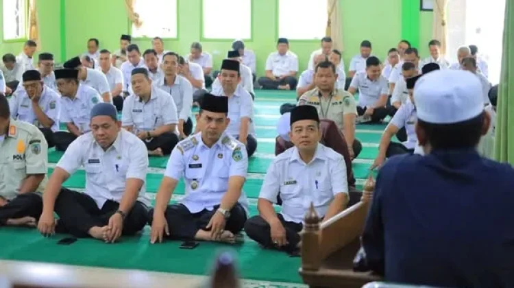 Wabup Pasaman hadiri wirid rutin bulanan ASN di Masjid Al-Muttaqin