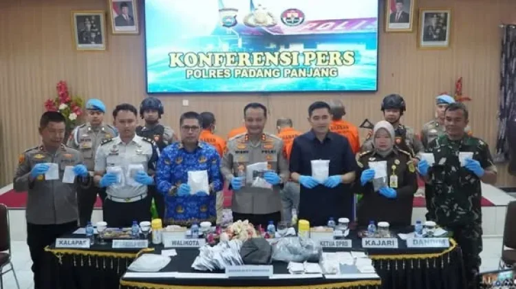 Polres Padang Panjang Ungkap Empat Kasus Narkotika