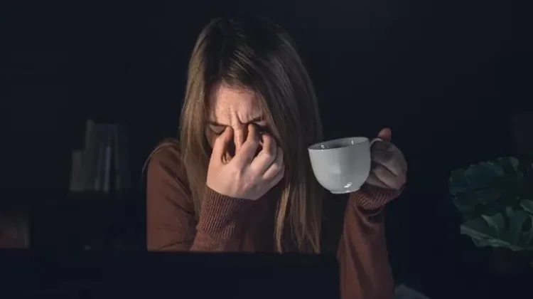 Tetap Bugar saat Lembur, "Ini Tips Sehat untuk yang Suka Begadang"