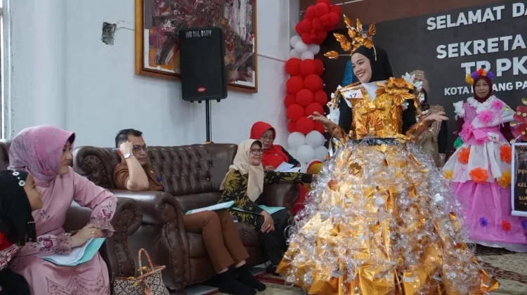 PKK Padang Panjang Ekspresikan Kreativitas lewat Lomba Kreatif