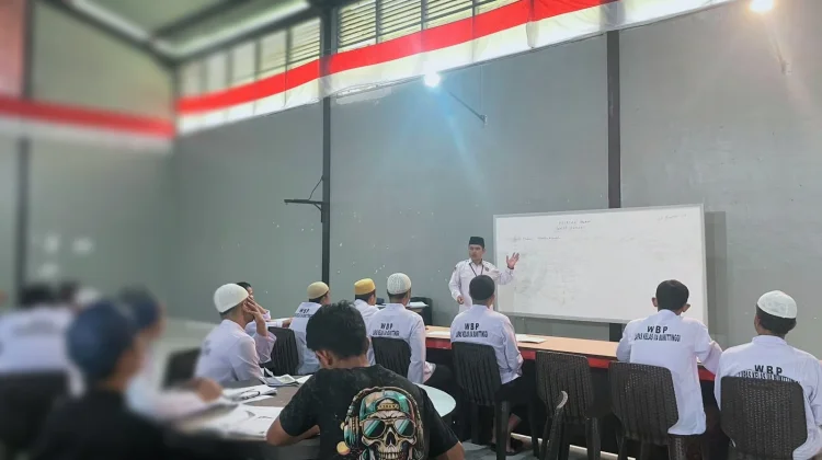 Pesantren Lapas: Warga Binaan Perdalam Tahsin dan Shalat Jenazah