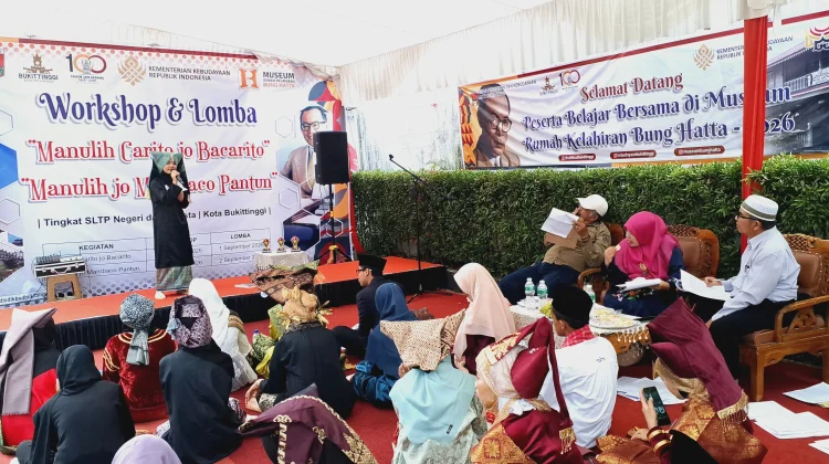 Sosok Bung Hatta Menginspirasi Siswa SLTP Se-Bukittinggi "Manulih jo Bacarito"