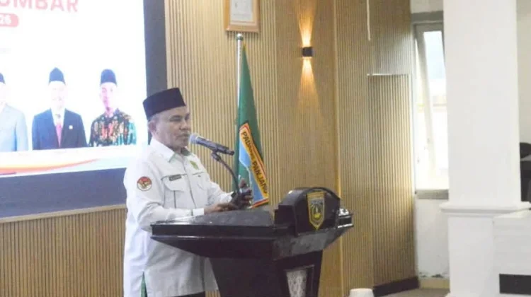 Kakankemenag Padang Panjang Dampingi Pelepasan Kontingen PORSADIN VII