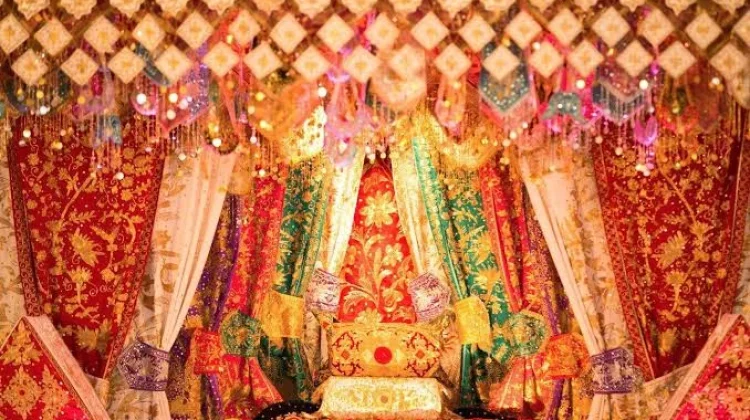 Perbedaan Pelaminan di Minangkabau Darek dan Pasisia