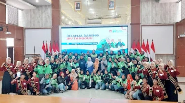 HI Gelar Belanja Bareng Ibu Tangguh, 52 Perempuan Ojol Terima Voucher Rp. 500 Ribu