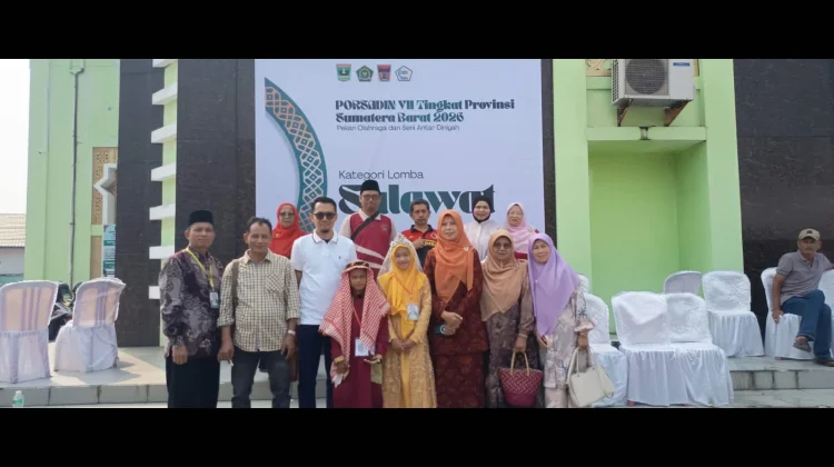 Kasubbag TU Kemenag Bukittinggi Beri Support Kontingen PORSADIN ke-VII Sumbar
