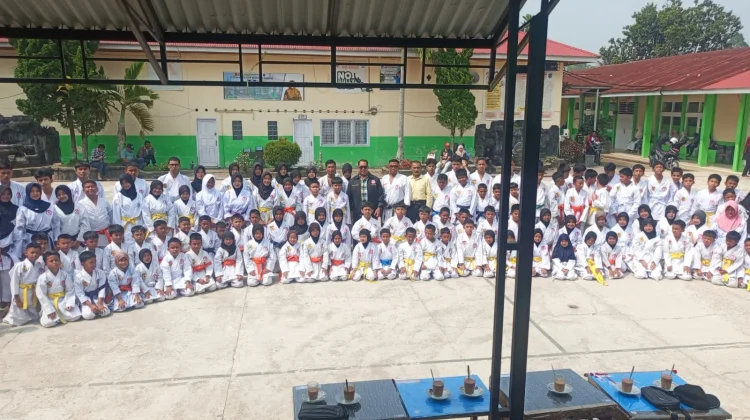 Ketua Lemkari Sumbar Nanda Satria Buka UKT Lemkari Sumbar di Ampek Angkek