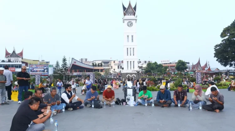 Lima Jurnalis Hilang di Selat Sunda, Wartawan Bukittinggi Gelar Aksi Solidaritas
