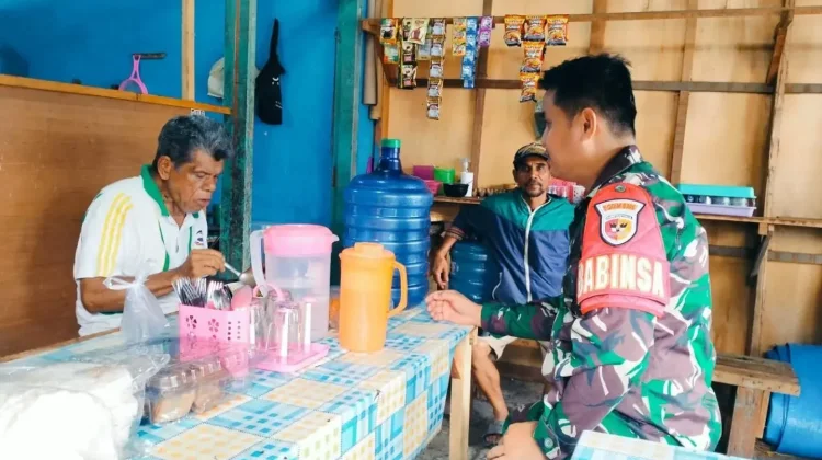 Babinsa Koramil 06/Guguk Ajak Warga Cegah Karhutla sejak Dini