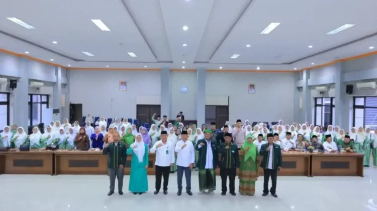 Bupati Pasaman Dorong Fatayat Nahdlatul Ulama Perkuat Peran Perempuan