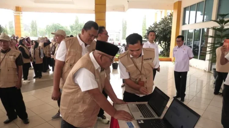 Pilwana Serentak Pasbar 2026, Bupati Yulianto Lepas Tim Teknis e-Voting