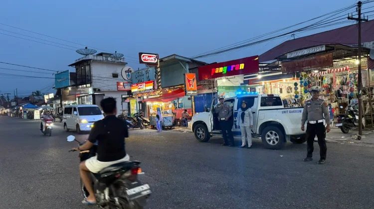 Patroli Gabungan di Lubuk Basung Ingatkan Keselamatan Berkendara
