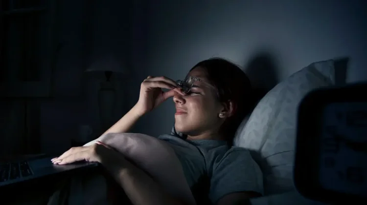 Sering Terbangun tengah Malam? Kenali Penyebabnya