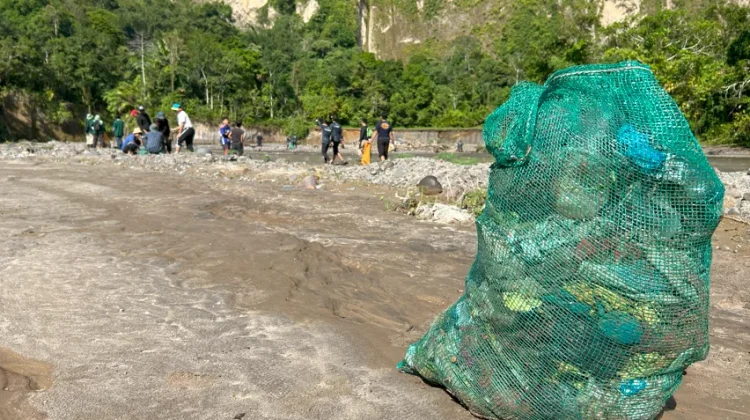 Kage Sumbar dan Kamari Adventure Gelar Ngarai Sianok Clean Up Day 2026