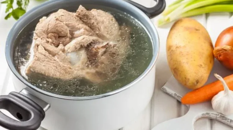 Tips Merebus Daging Sapi agar Empuk dan Tidak Alot