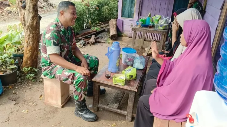 Babinsa Payakumbuh Jalin Silaturahmi Warga Koto Panjang