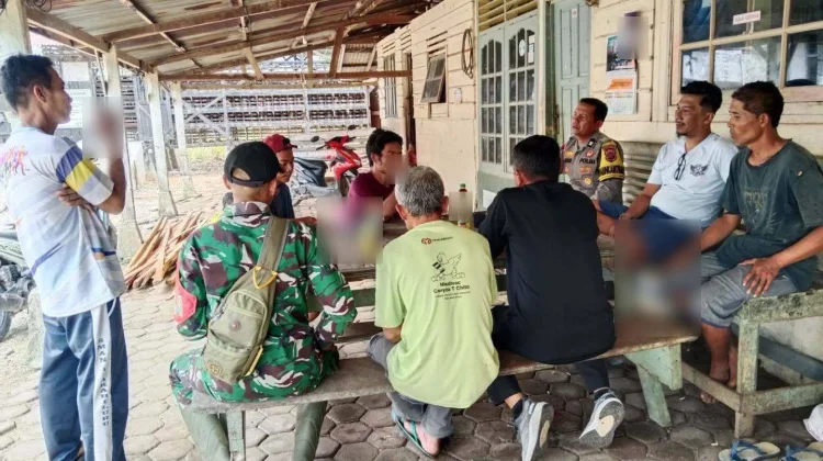 Babinsa Sungai Beringin Ajak Warga Tingkatkan Kewaspadaan Lingkungan