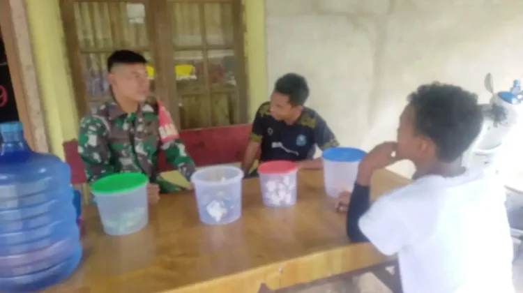 Babinsa Guguk Perkuat Silaturahmi Dengan Warga Binaan
