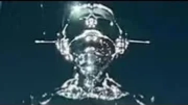 Patung "Sexy Robot" Setinggi 12 Meter Curi Perhatian di Konser The Weeknd Jakarta