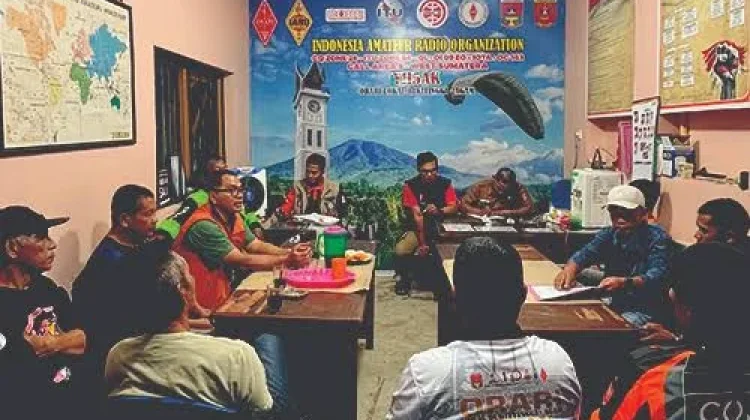 ORARI Lokal Bukittinggi-Agam Menjawab Tantangan saat Jaringan Selular Terputus