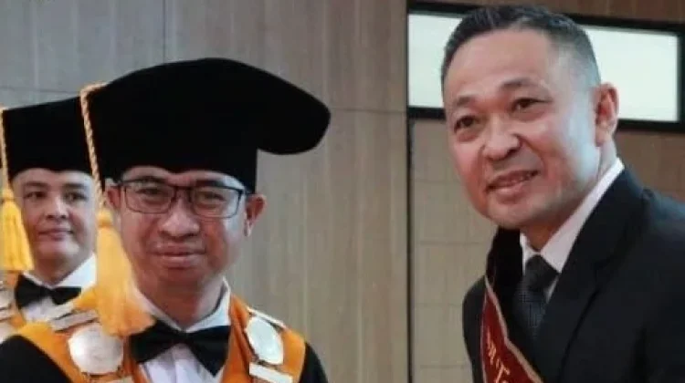 Brigjen Mohamad Iswan Nusi Raih Dua Penghargaan Akademik Unjani