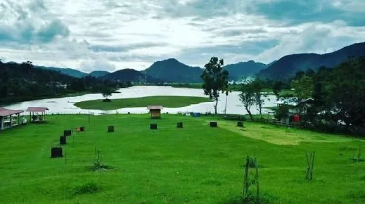 Danau Tarusan Kamang, Pesona Danau Ajaib di Agam