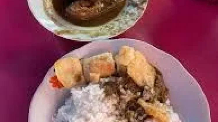 Ayam Padeh Kiambang, Kuliner Pedas Legendaris Tanah Datar