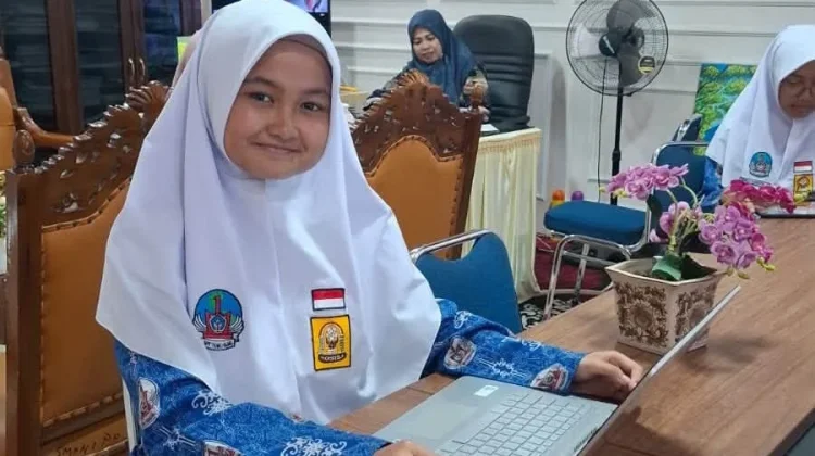 Siswi SMPN 1 Padang Panjang Raih Emas FLS3N Nasional 2026