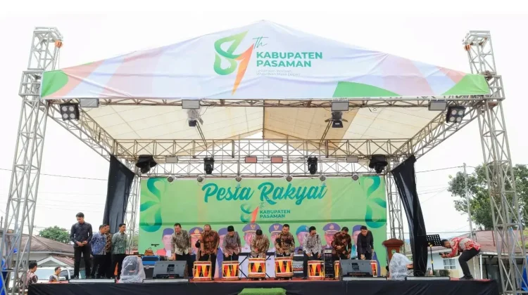 Buka HUT Pasaman ke-81, Bupati Welly Ajak Warga Jaga Kebersamaan