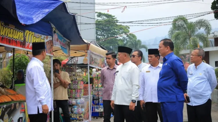 Matangkan HUT ke-81, Bupati Pasaman Tinjau Persiapan di GOR Tuanku Rao