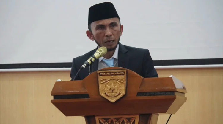Jawab Pandangan Fraksi, Pemko Padang Panjang Tegaskan Target PAD 2027 Realistis