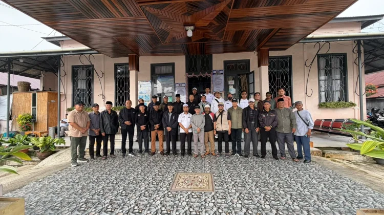 Pemko Bukittinggi Perkuat Kelembagaan Adat, Tokoh Masyarakat Kunjungi ...