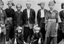 Jejak Konflik dan Harmoni, Pergulatan Adat dan Islam di Minangkabau