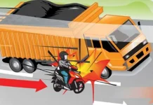 Jangan Coba-Coba! Menyalip Truk Bisa Berujung Petaka