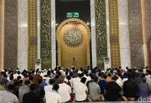 Shalat Tarawih Pertama di Bukittinggi Berlangsung Khidmat