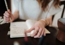 Kenapa Ide Tulisan Sering Muncul di Waktu Aneh
