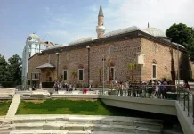 Ini Sejarah Masjid Tertua di Eropa