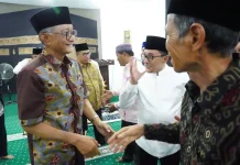 Menteri PU RI Serahkan Bantuan untuk Masjid Muhammadiyah Batusangkar