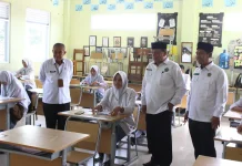 Siswa Aliyah Tanah Datar Jalani Ujian Madrasah, Kemenag Pantau Langsung