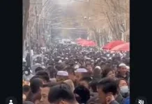 Aktivitas Pasar Takjil Ramadan di China
