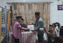 TSR Pemprov Kunjungi Masjid Baitul Hikmah, Serahkan Hibah Rp50 Juta