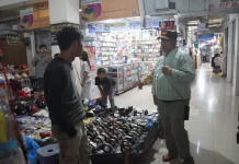 Wako Hendri Arnis Tinjau Penataan Pedagang Musiman di Pasar Pusat