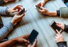 Kenapa Scroll Media Sosial Tidak Pernah Cukup