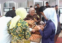 Kejari Gelar Bazar Ramadan, Sediakan Sembako Murah untuk Masyarakat