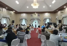 Bupati Pasaman Jalin Silaturahmi Dengan Berbuka Bersama Wartawan hingga LSM
