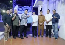 Presiden Prabowo Hadir Salurkan Bantuan untuk Korban Bencana di Tanah Datar
