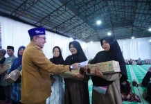 Berbuka Bersama Petugas Kebersihan